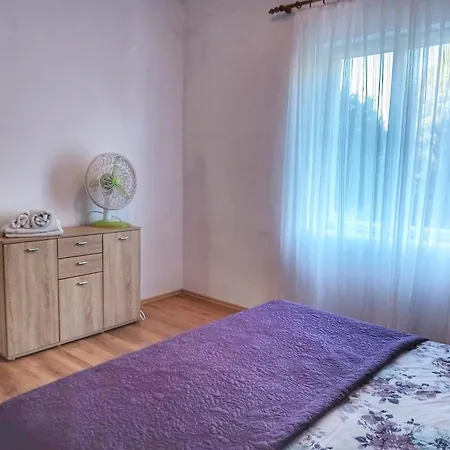 Kuca Za Odmor Mirozlat Holiday home
